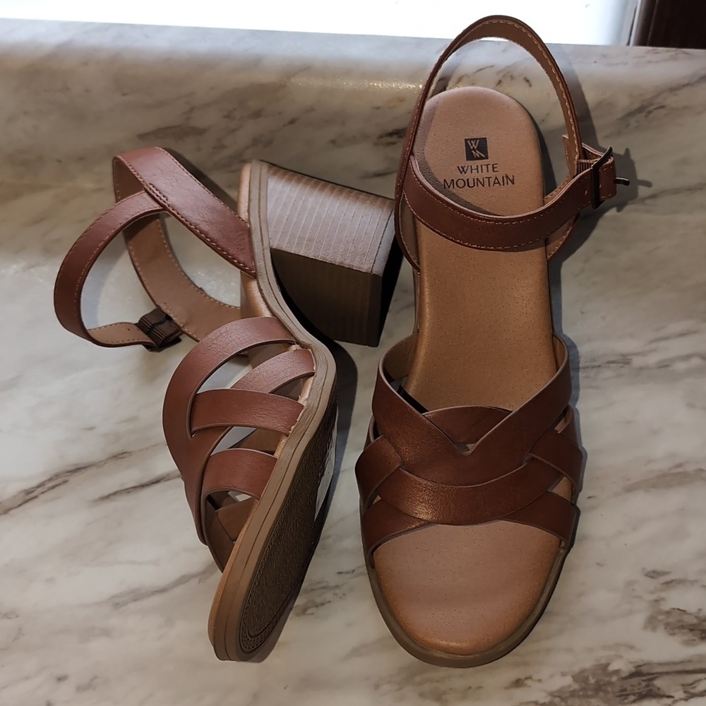 White Mountain Bergen Heeled Sandal - Picture 5 of 6